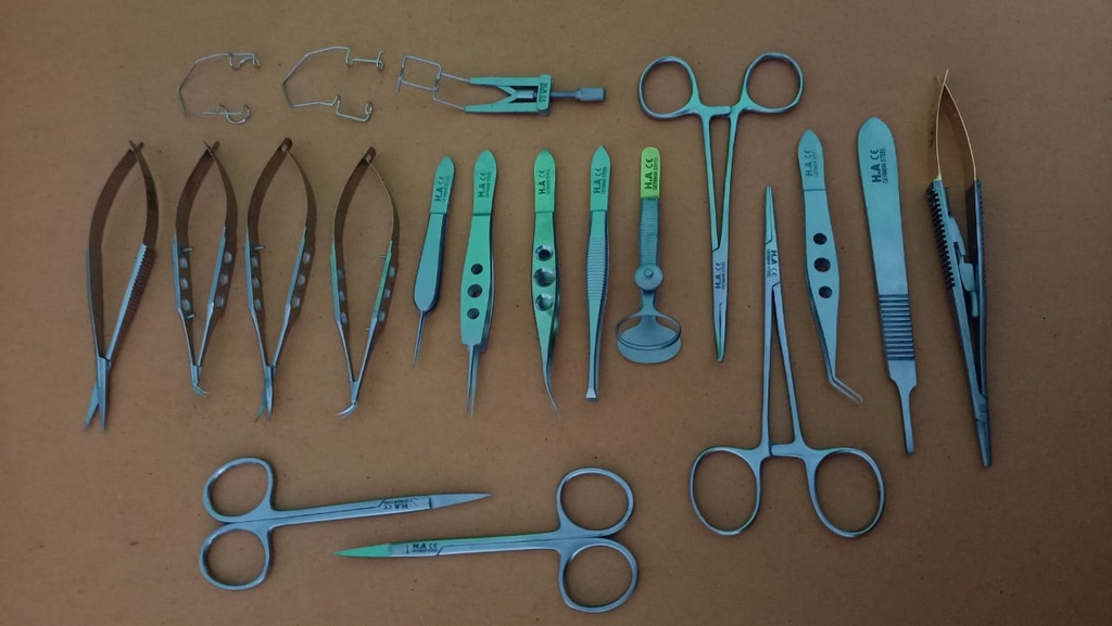 [100510] مجموعة أدوات طب عيون الحيوانات الصغيرة المتقدمة